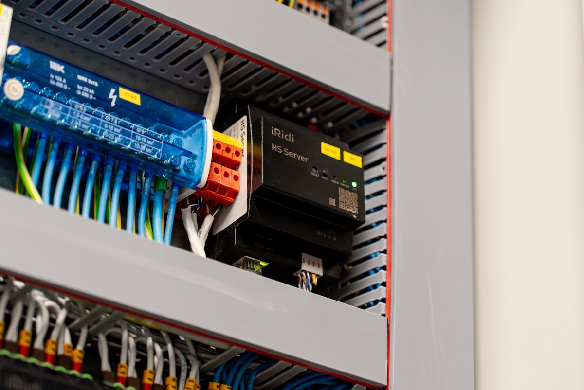Quadri elettrici: progettazione, cablaggio e manutenzione